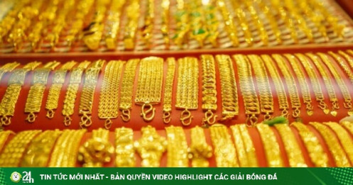 Thời điểm này nên mua vàng hay gửi tiết kiệm?