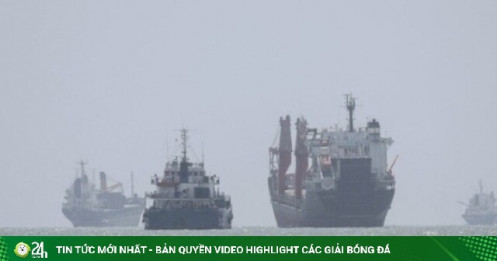 Iran nã tên lửa vào tàu sân bay, tàu khu trục Mỹ