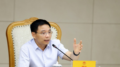 Trung tâm tài chính quốc tế phải có thương vụ cụ thể từ tháng 11