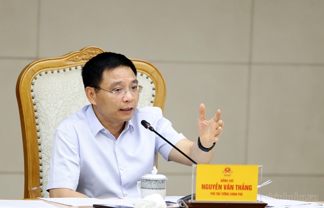 Phó Thủ tướng: Không chờ nữa, tháng 11 Trung tâm Tài chính Quốc tế phải có thương vụ