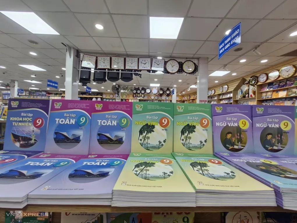 Phó thủ tướng: Sách giáo khoa phải cung ứng như mặt hàng thiết yếu