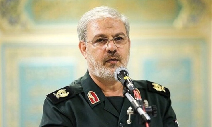 Iran tuyên bố buộc chiến hạm Mỹ lùi xa Hormuz hơn 400 km