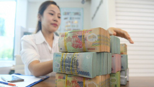 Giải ngân vốn đầu tư công sau 8 tháng đạt một nửa kế hoạch năm