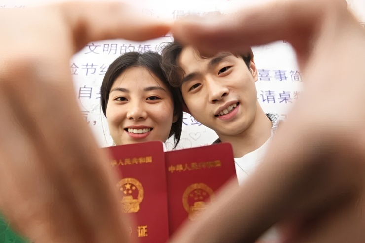 Trung Quốc: Gần 2.600 cửa hàng vàng biến mất trong 6 tháng, điều gì đang xảy ra?