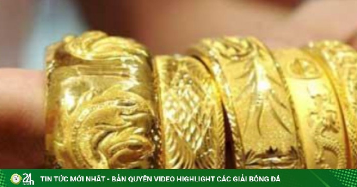 Fed tăng lãi suất, vàng vẫn bật tăng mạnh: Điều nhà đầu tư cần tránh