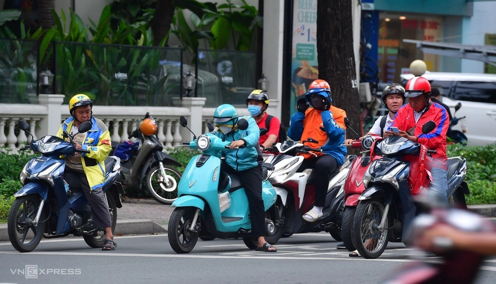 Vòng xoáy thu nhập khiến tài xế công nghệ khó bỏ nghề
