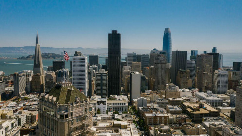 Giằng co ý tưởng đánh thuế tỷ phú ở California
