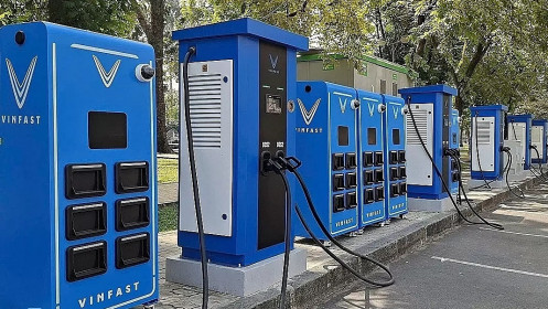 Đề xuất doanh nghiệp phải thu hồi pin xe điện để tái chế từ năm 2029