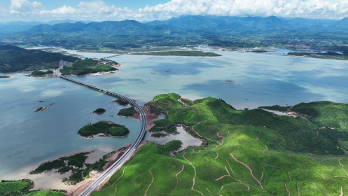 Quảng Ninh thúc tiến độ dự án nghỉ dưỡng gần tỷ USD ở Vân Đồn