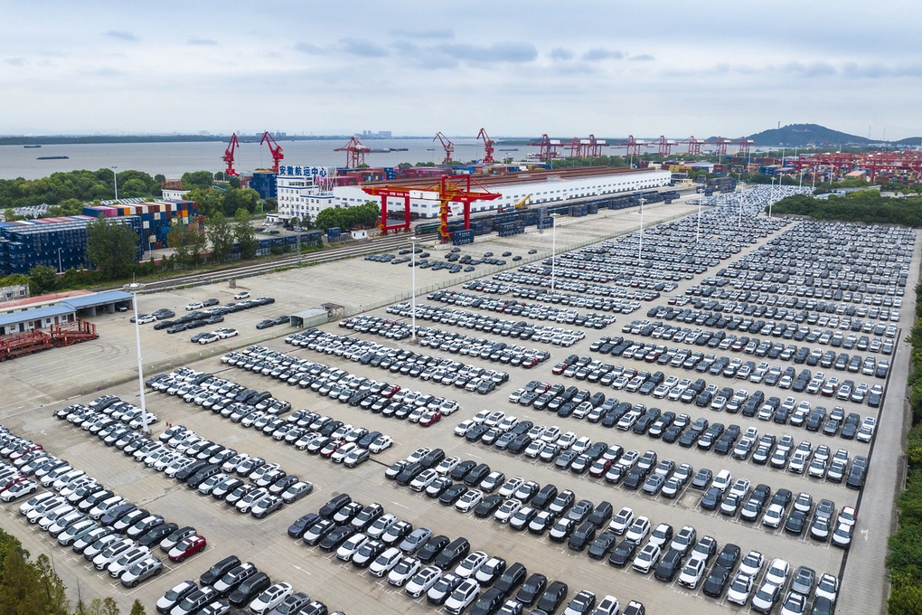 EU: Trung Quốc đồng thuận giảm xuất khẩu một nửa xe hybrid. Thông tin trên được ông Maros Sefcovic,  ...