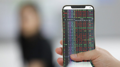 VN-Index xuống thấp nhất hai tháng