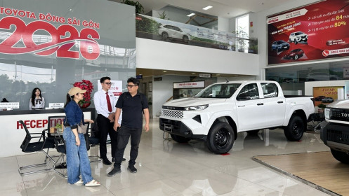 Doanh số thị trường ôtô Việt tiến gần mốc nửa triệu xe