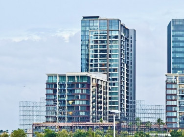 TPHCM vắng bóng căn hộ bình dân, Thủ Thiêm có nơi lên tới 15,000 USD/m²