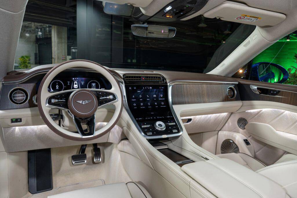 Bentley Torcal EV đầu tiên ra mắt thị trường châu Á