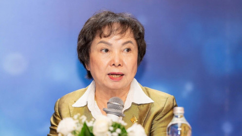Bà Cao Thị Ngọc Dung: 'Hết cách, tôi mới bán cổ phiếu PNJ'
