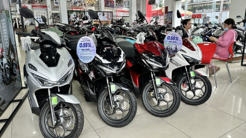 Vì sao xe máy xăng vẫn bán tốt tại Việt Nam?