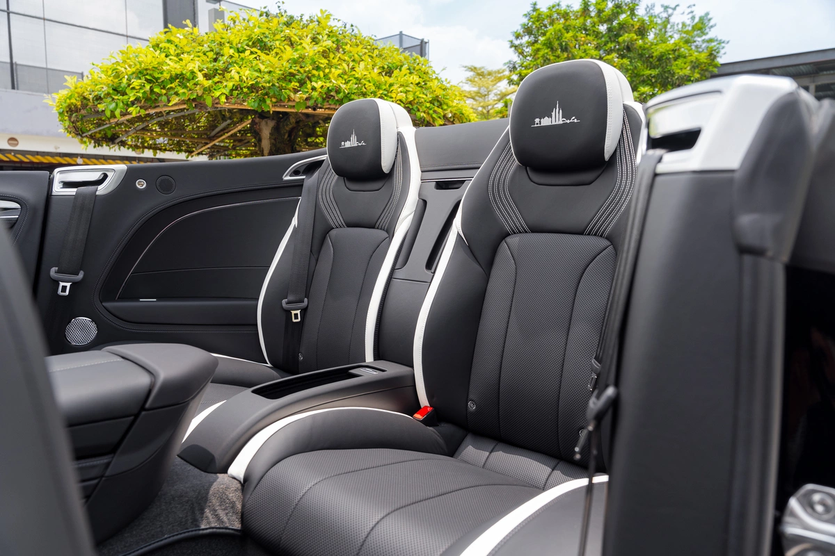 Bentley Continental GTC S Vietnam Skyline - siêu sang độc bản giá 18,9 tỷ đồng