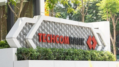 Ngân hàng Techcombank lãi lớn từ bán bảo hiểm sau chia tay Manulife