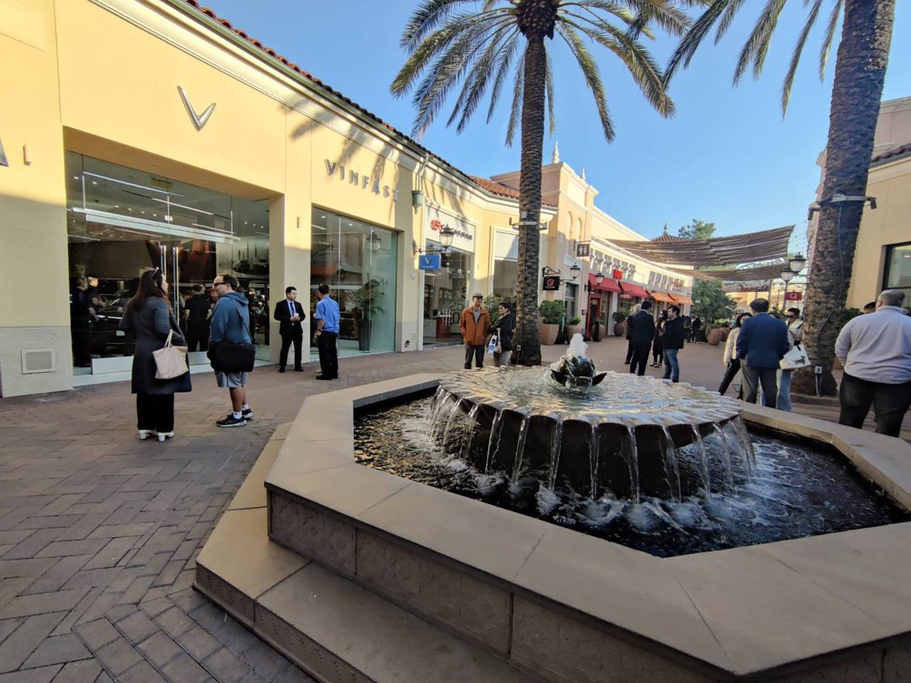 VinFast mở mới 4 cửa hàng tại California, Mỹ