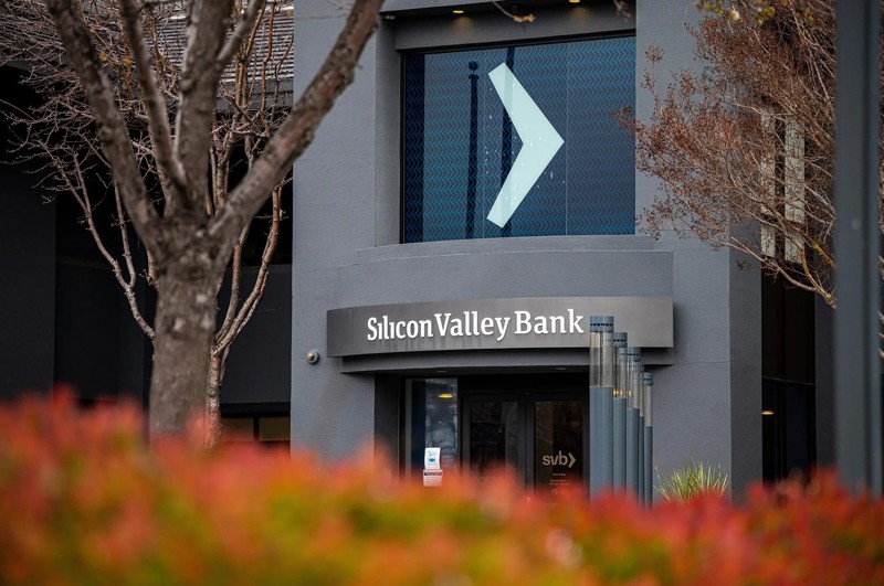 Sự sụt đổ của Silicon Valley Bank, bài học nhắc nhở cho sự "diều hâu" của Fed