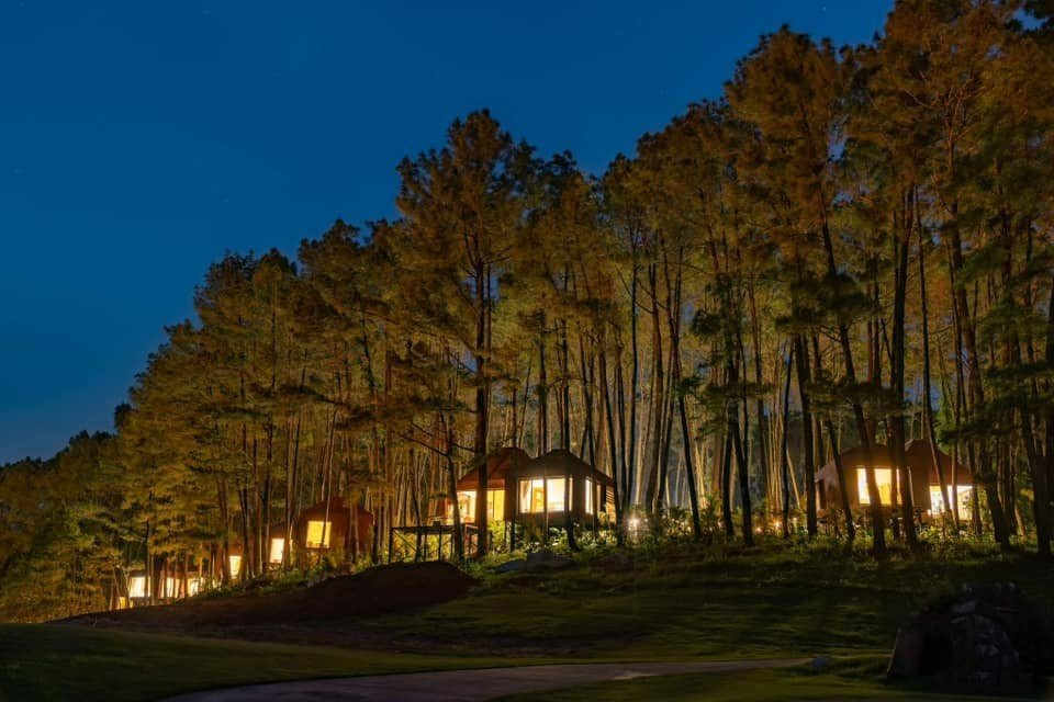 Trang An Golf & Resort lung linh khi lên đèn