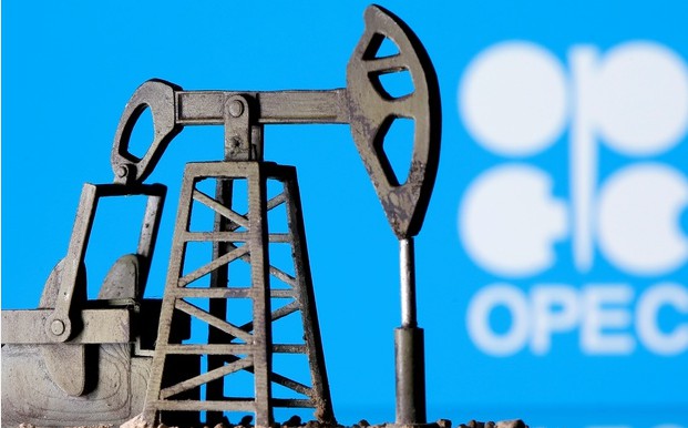 Giá dầu giảm sau dữ liệu hỗn hợp của Trung Quốc, cuộc họp của OPEC đang chờ đợi