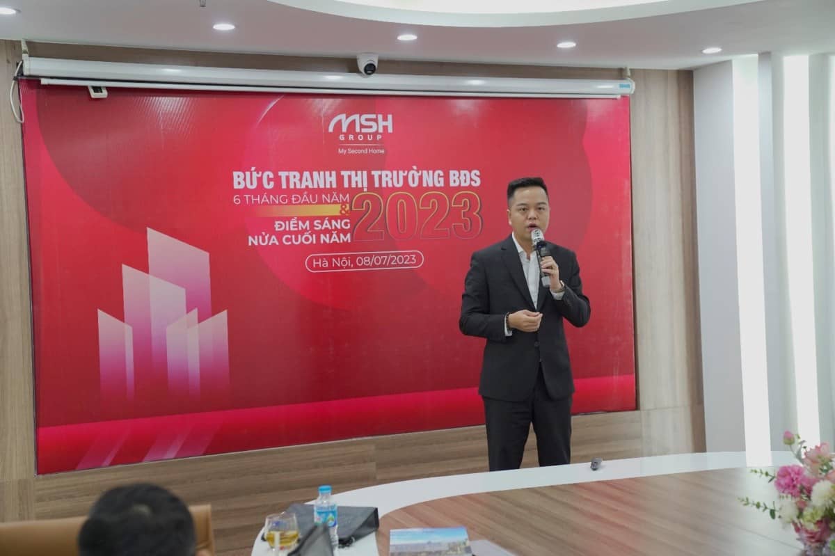 CEO MSH Group ông Nguyễn Xuân Lộc: “Hãy dùng cái đầu lạnh để nắm bắt cơ hội, đừng ôm tiền và quan sát”.  ...