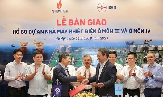 NGÀNH DẦU KHÍ: LÔ B - Ô MÔN SẼ NHẬN ĐƯỢC QUYẾT ĐỊNH ĐẦU TƯ CUỐI CÙNG. Siêu dự án Lô B cụ thể là như  ...