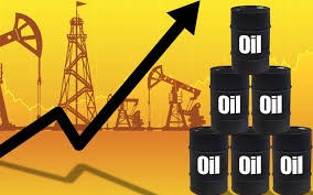 Giá dầu tăng vọt khi cuộc tấn công bất ngờ vào Israel làm dấy lên lo ngại về xung đột rộng hơn. Giá  ...