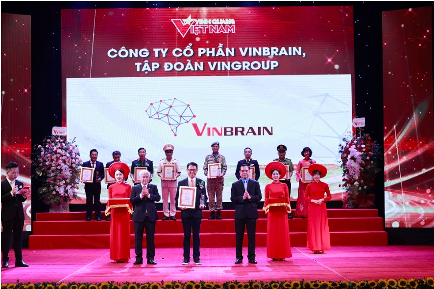 Vinbrain tự hào là 1 trong 10 tập thể điển hình được vinh danh tại "Vinh Quang Việt Nam 2024"