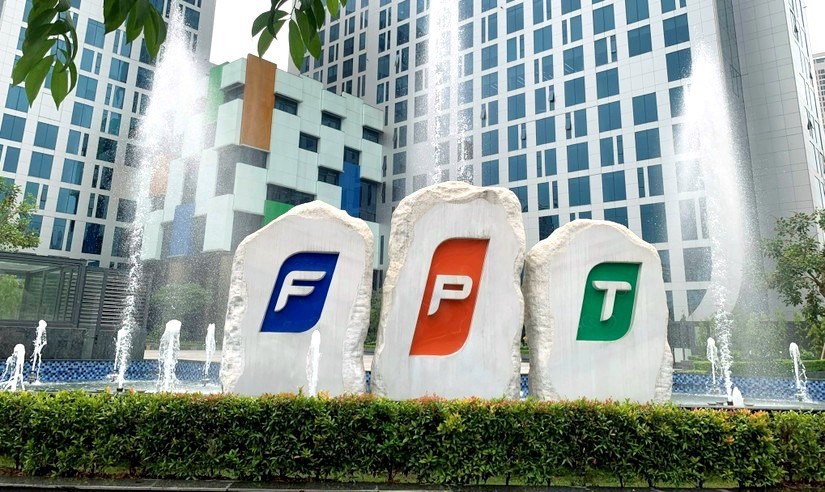 FPT: "Tây" xả hàng, CP liệu có điều chỉnh?. Cổ phiếu FPT trong hơn 2 tháng qua đã tăng nóng từ dưới  ...