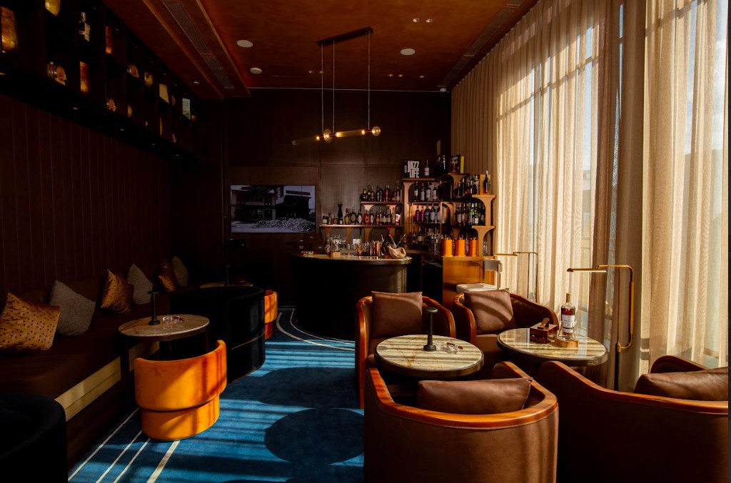 The Hudson Rooms và Track 61 của khách sạn Capella Hanoi được vinh danh trong danh sách “Quán Bar xuất