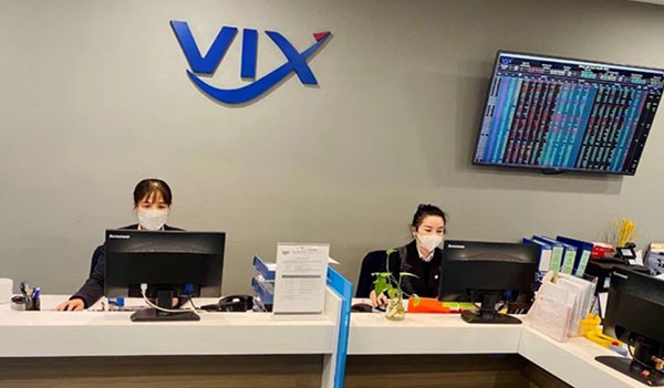VIX: Chốt quyền chia cổ tức và phát hành 770 triệu cổ phiếu khi thị giá giảm về vùng 14, kết quả  ...