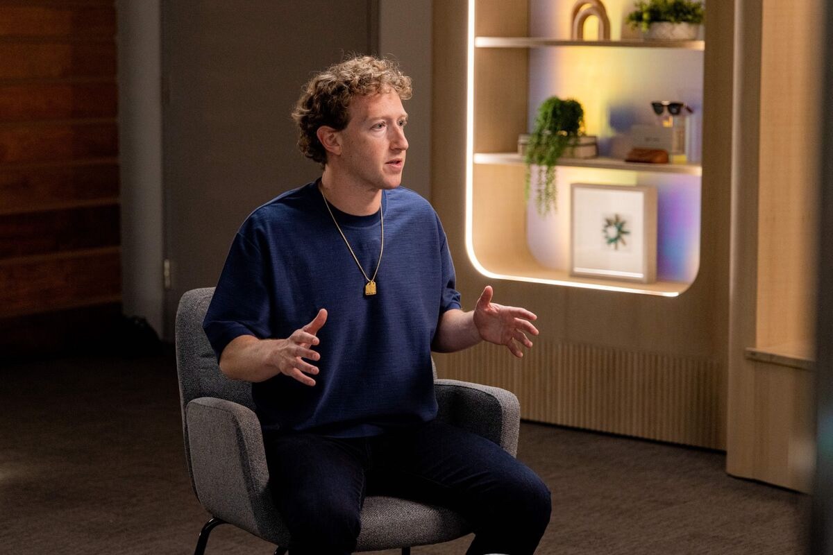 Meta ra mắt Llama 3.1 khi Mark Zuckerberg thúc đẩy AI mã nguồn mở