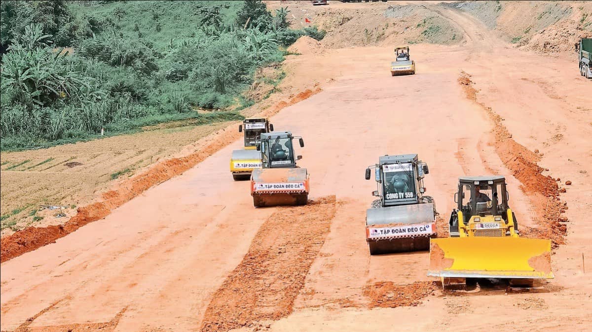 Hạ tầng giao thông Đèo Cả (HHV) báo lãi 239 tỷ đồng nửa đầu năm. . Lũy kế 6 tháng đầu năm 2024, Hạ tầng  ...