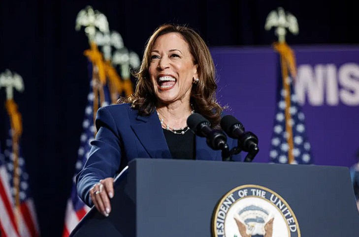 Chiến lược táo bạo của Kamala Harris: liệu có đủ sức đánh bại Trump?