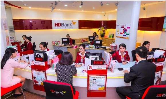 Lãi suất ngân hàng HDBank mới nhất tháng 10/2024: Gửi kỳ hạn nào có lãi suất cao nhất