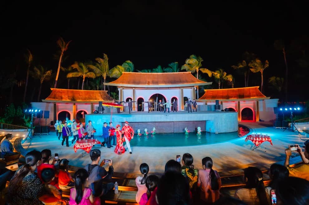 Hé lộ loạt show diễn sắp ra mắt tại Thị trấn Hoàng Hôn Phú Quốc. Show trình diễn nghệ thuật thể thao  ...