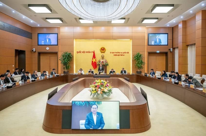 Diễn biến thị trường ngày 07/01: Khởi đầu tích cực nhưng gặp áp lực bán cuối phiên