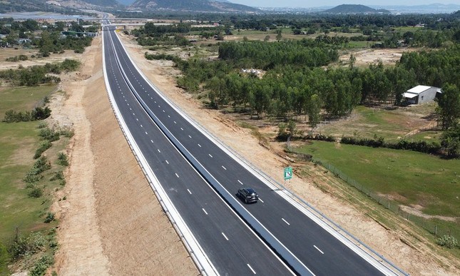 Đưa vào khai thác 4 đoạn tuyến cao tốc Bắc – Nam trước ngày 30/4: Bước tiến chiến lược cho hạ tầng giao thông quốc gia