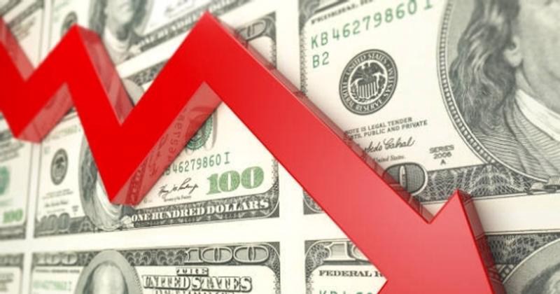 Tài sản Mỹ bị bán tháo mạnh, đồng USD chạm đáy thấp nhất 10 năm so với franc Thụy Sĩ