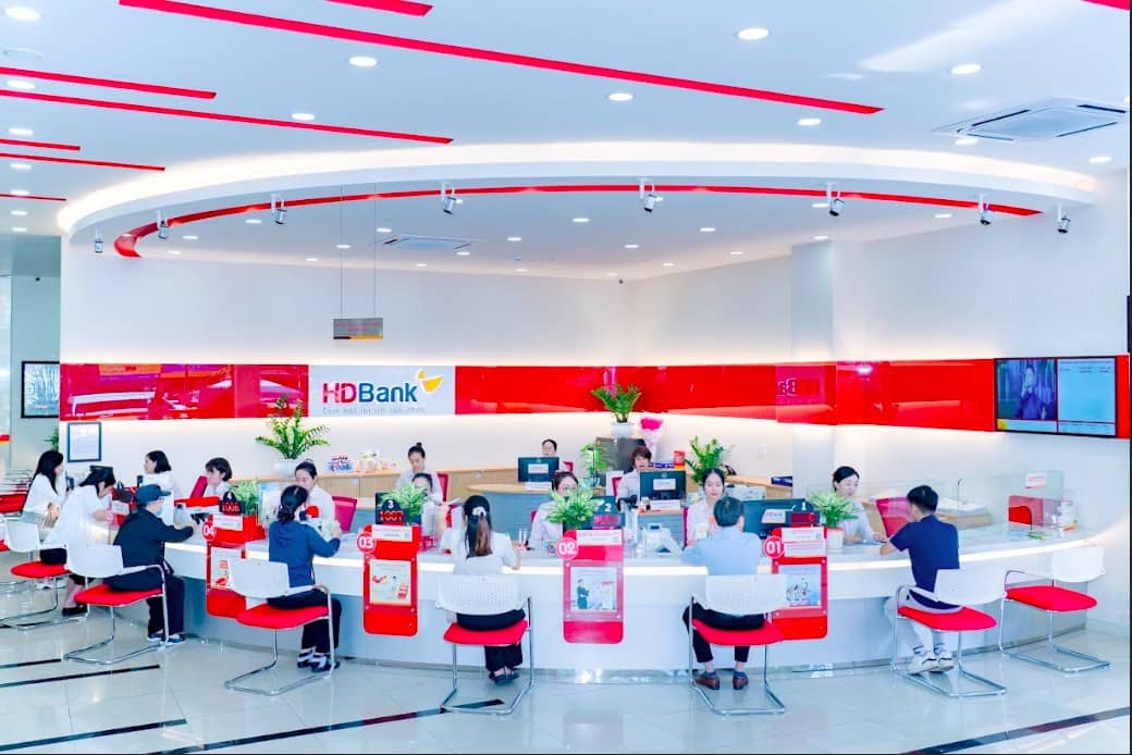 HD Bank đạt 5.350 tỷ đồng lợi nhuận quý 1/2025, ROE duy trì vị thế đầu ngành 