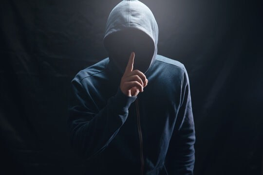 ESOP: Con Dao Hai Lưỡi Và Cái Giá Của Sự Im Lặng