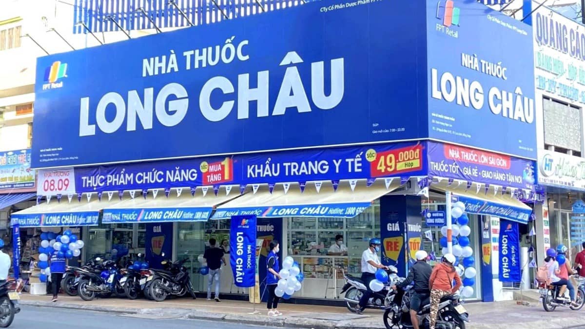FRT: Khi mọi thứ diễn ra quá nhanh – Không có khái niệm doanh nghiệp tăng trưởng, định giá rẻ