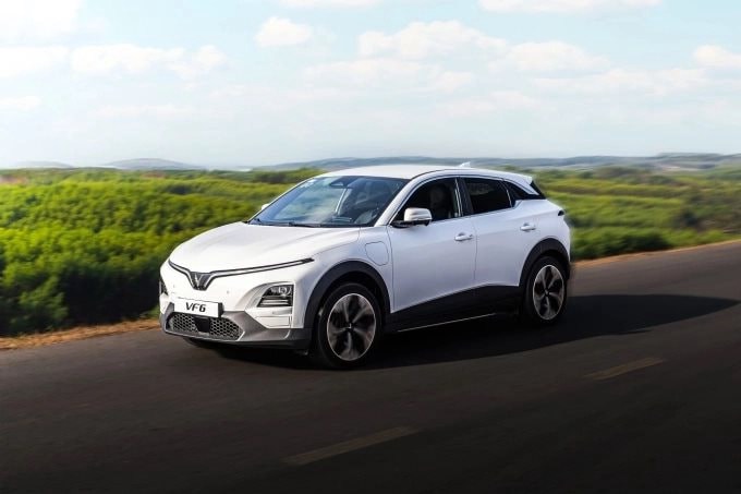 “Cú bắt tay 300 triệu USD” của ông Phạm Nhật Vượng tại Indonesia: VinFast bành trướng hệ sinh thái xe điện Đông Nam Á