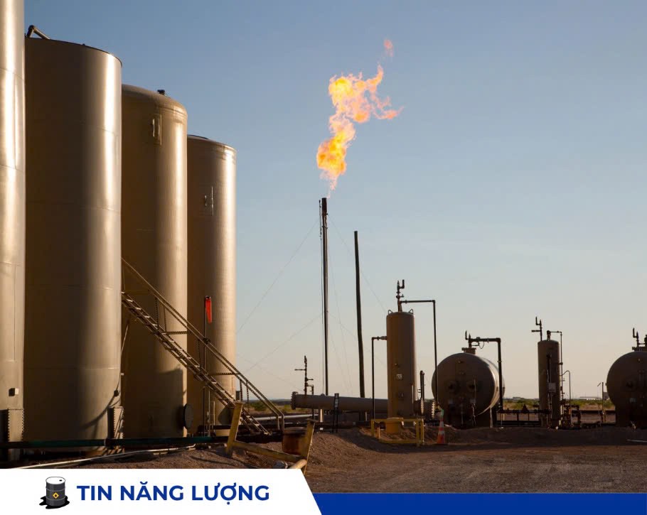 Giá dầu tăng gần 3%