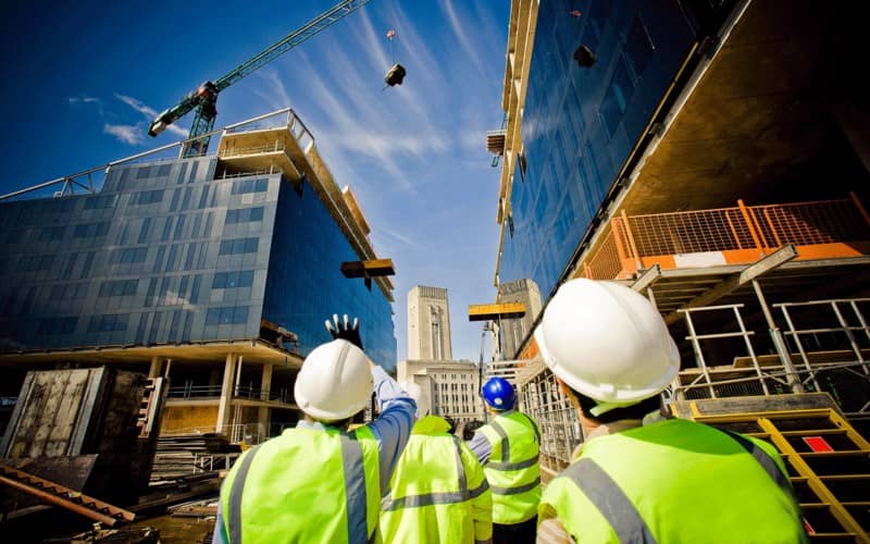🏗 Ngành xây dựng – Biên lợi nhuận mỏng, nhưng vì sao lại đông người tham gia đến vậy?. Là một nhà đầu  ...