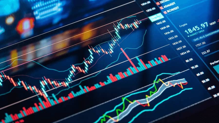 Thanh khoản trên HNX tăng 60% trong tháng 7, tạo đà cho thị trường tháng 8