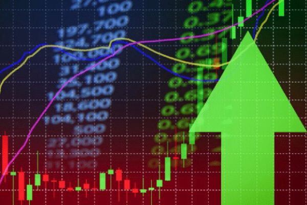 Các cổ phiếu vốn hóa lớn tăng giá mạnh cùng VN-Index sau đợt bán tháo tháng 4/2025