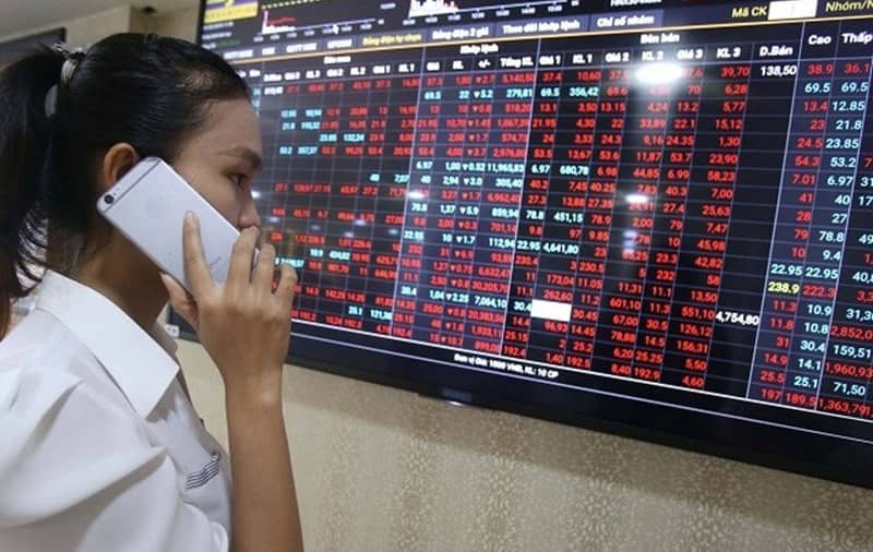 Chứng khoán bùng nổ: Doanh nghiệp có dễ huy động vốn?